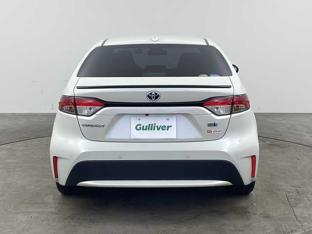 トヨタ カローラ ハイブリット ダブルバイビー 兵庫県 2020(令2)年 5.2万km ホワイトパールクリスタルシャイン ・純正ディスプレイオーディオ/・Bluetooth/USB/AM/FM/TV//Apple carplay/Android Auto/・バックカメラ/・ビルトインETC/・Toyota　Safety　Sense/・プリクラッシュセーフティ/・レーントレーシングアシスト/・レーダークルーズコントロール全車速追従機能付/・オートマチックハイビーム/・ロードサインアシスト/・インテリジェントクリアランスソナー/・パーキングサポートブレーキ/・ブラインドスポットモニター/・リヤクロストラフィックアラート/・先行車発進告知/・革巻きステアリング/・純正１７インチアルミホイール/・ＬＥＤヘッドライト/・オートライト/・フォグランプ/・ハーフレザー/・社外フロアマット/・スマートキー/・プッシュスタート