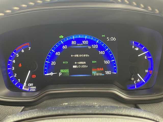 トヨタ カローラ ハイブリット ダブルバイビー 兵庫県 2020(令2)年 5.2万km ホワイトパールクリスタルシャイン ・純正ディスプレイオーディオ/・Bluetooth/USB/AM/FM/TV//Apple carplay/Android Auto/・バックカメラ/・ビルトインETC/・Toyota　Safety　Sense/・プリクラッシュセーフティ/・レーントレーシングアシスト/・レーダークルーズコントロール全車速追従機能付/・オートマチックハイビーム/・ロードサインアシスト/・インテリジェントクリアランスソナー/・パーキングサポートブレーキ/・ブラインドスポットモニター/・リヤクロストラフィックアラート/・先行車発進告知/・革巻きステアリング/・純正１７インチアルミホイール/・ＬＥＤヘッドライト/・オートライト/・フォグランプ/・ハーフレザー/・社外フロアマット/・スマートキー/・プッシュスタート