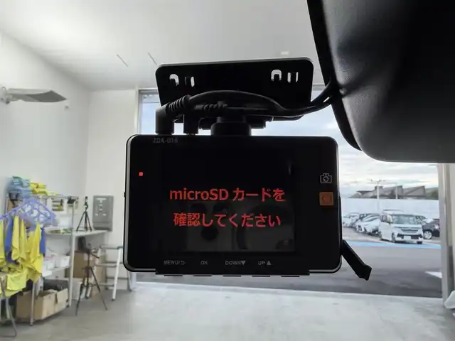 トヨタ ルーミー カスタムG 愛知県 2019(平31)年 2.3万km パールホワイトⅢ スマートアシスト/純正9インチナビ/（Bluetooth/CD/DVD/AM/FM）/バックカメラ/クルーズコントロール/ETC/両側パワースライドドア/前席シートヒーター/オートライト/純正LEDライト/純正AW/電動格納ミラー/後席テーブル/コーナーセンサー/プッシュスタート/スマートキー