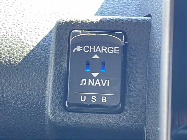 ダイハツ タント カスタム RS 長野県 2022(令4)年 2.7万km ブラックマイカメタリック/シャイニングホワイトパール ４WD/純正９型メモリナビフルセグTV/バックカメラ/ビルトインETC/両側パワースライドドア/ハーフレザーシート/純正15インチアルミ/シートヒーター /レーンキープアシスト/オートハイビーム/ワンオーナー /保証書・取説/スペアキー