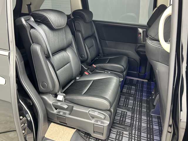 ホンダ オデッセイ アブソルート 三重県 2013(平25)年 3.1万km クリスタルブラックパール /禁煙車//社外ナビ/（CD.DVD.SD.BT）//フルセグTV//両側パワースライドドア//フリップダウンモニター//ビルトインETC//クルーズコントロール//LEDヘッドライト//車高調（純正サスあり）//後席オットマン//アイドリングストップ//パドルシフト//ステアリングスイッチ//スマートキー