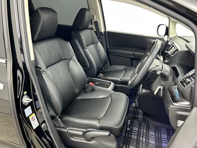 ホンダ オデッセイ アブソルート 三重県 2013(平25)年 3.1万km クリスタルブラックパール /禁煙車//社外ナビ/（CD.DVD.SD.BT）//フルセグTV//両側パワースライドドア//フリップダウンモニター//ビルトインETC//クルーズコントロール//LEDヘッドライト//車高調（純正サスあり）//後席オットマン//アイドリングストップ//パドルシフト//ステアリングスイッチ//スマートキー