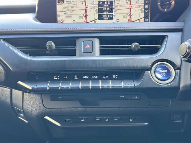 レクサス ＵＸ 250h Fスポーツ 岐阜県 2021(令3)年 6.5万km ホワイトノーヴァガラスフレーク ワンオーナー/サンルーフ/ドラレコ/純正ナビ/AM/FM/Bluetooth/TV（フルセグ）/miracast/sports、normal、eco、EVモード/レザーシート/シートヒーター/レーダークルーズ/パワーバックドア/アラウンドビューモニター/コーナーセンサー/パドルシフト/シートメモリー/パワーシート/オートライト/オートエアコン/オートホールド/電動パーキング/本巻ステアリング/純正マット/ビルトインETC/プッシュスタート/スマートキー/カードキー/取扱説明書/保証書