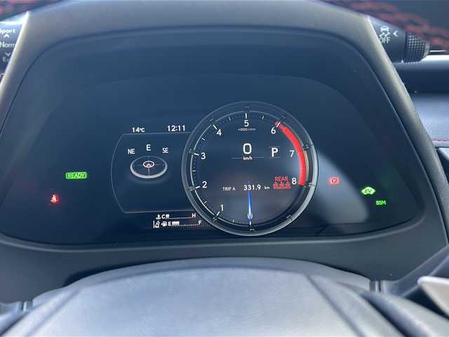 レクサス ＵＸ 250h Fスポーツ 岐阜県 2021(令3)年 6.5万km ホワイトノーヴァガラスフレーク ワンオーナー/サンルーフ/ドラレコ/純正ナビ/AM/FM/Bluetooth/TV（フルセグ）/miracast/sports、normal、eco、EVモード/レザーシート/シートヒーター/レーダークルーズ/パワーバックドア/アラウンドビューモニター/コーナーセンサー/パドルシフト/シートメモリー/パワーシート/オートライト/オートエアコン/オートホールド/電動パーキング/本巻ステアリング/純正マット/ビルトインETC/プッシュスタート/スマートキー/カードキー/取扱説明書/保証書