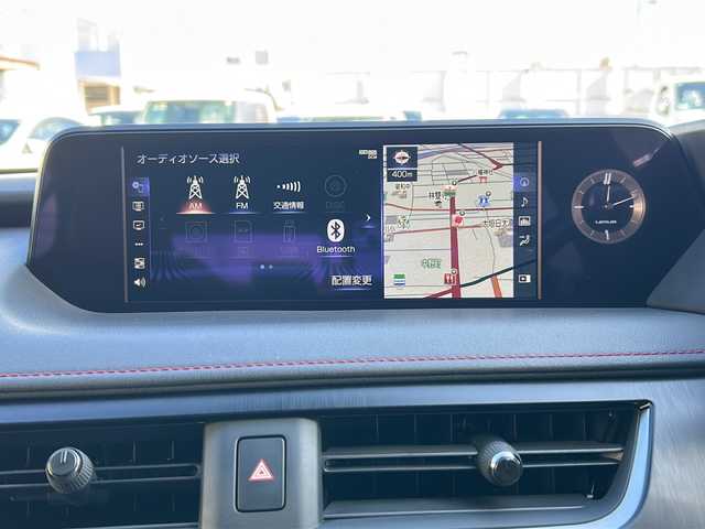 レクサス ＵＸ 250h Fスポーツ 岐阜県 2021(令3)年 6.5万km ホワイトノーヴァガラスフレーク ワンオーナー/サンルーフ/ドラレコ/純正ナビ/AM/FM/Bluetooth/TV（フルセグ）/miracast/sports、normal、eco、EVモード/レザーシート/シートヒーター/レーダークルーズ/パワーバックドア/アラウンドビューモニター/コーナーセンサー/パドルシフト/シートメモリー/パワーシート/オートライト/オートエアコン/オートホールド/電動パーキング/本巻ステアリング/純正マット/ビルトインETC/プッシュスタート/スマートキー/カードキー/取扱説明書/保証書