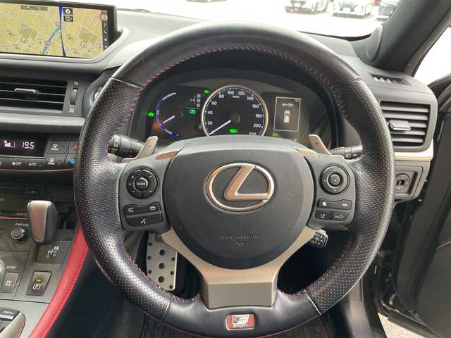 レクサス ＣＴ 200h Fスポーツ 愛知県 2018(平30)年 5.1万km グラファイトブラックガラスフレーク レクサスセーフティセンス/純正ナビ/F-SPOPT専用レザーシート/シートヒーター/バックカメラ/パワーシート/パドルシフト/オートマチックハイビーム/LEDヘッドライト/ドライブレコーダー/革巻きステアリング/ETC2.0/衝突軽減システム/ステアリングスイッチ/スマートキー/プッシュスタート