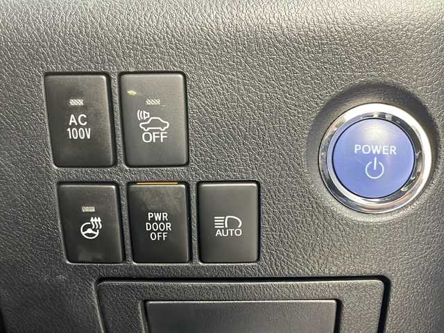 トヨタ ヴェルファイア ハイブリット エグゼクティブ ラウンジ Z 茨城県 2018(平30)年 4.4万km ブラック 純正ナビ/・全方位モニター/・Bluetooth接続/・USB入力端子/・フルセグテレビ/後部座席モニター/ビルドインETC/両側パワースライドドア/電動リアゲート/純正ホイール/オットマン/コーナーセンサー/LEDヘッドライト/カーテンエアバッグ/パワーシート/オートマチックハイビーム