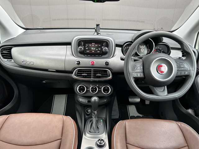 フィアット ５００Ｘ クロスプラス 道東・釧路十勝 2016(平28)年 2.1万km パール ４WD/純正ディスプレイオーディオ/ BT/USB/AUX/バックカメラ/ETC/衝突回避ブレーキ/レーンキーピングアシスト/アダプティブクルーズコントロール/ブラインドスポットモニター/リアパークセンサー/レザーシート/フロントパワーシート/フロントシートヒーティング/オートライト/純正18インチAW/純正フロアマット