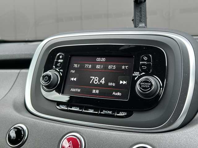 フィアット ５００Ｘ クロスプラス 道東・釧路十勝 2016(平28)年 2.1万km パール ４WD/純正ディスプレイオーディオ/ BT/USB/AUX/バックカメラ/ETC/衝突回避ブレーキ/レーンキーピングアシスト/アダプティブクルーズコントロール/ブラインドスポットモニター/リアパークセンサー/レザーシート/フロントパワーシート/フロントシートヒーティング/オートライト/純正18インチAW/純正フロアマット