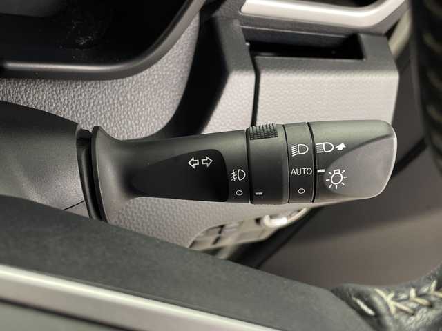 トヨタ ルーミー カスタムG－T 鹿児島県 2021(令3)年 0.8万km ブラックマイカメタリック/パールホワイト2トーン 純正9インチナビ/（CD/DVD/BT/フルセグTV）/純正フリップダウンモニター/両側パワースライドドア/レーダークルーズコントロール/スマートアシスト/パノラミックビューモニター/シートヒーター/ドライブレコーダー/電動パーキングブレーキ/オートホールド機能/オートライト/オートマチックハイビーム/コーナーセンサ―/アイドリングストップ