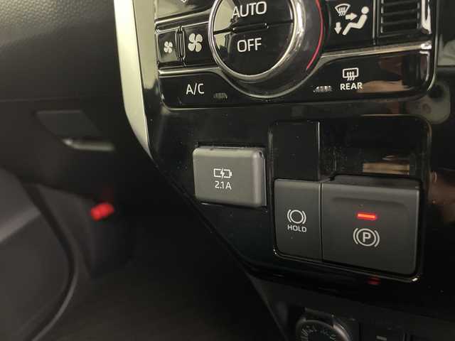 トヨタ ルーミー カスタムG－T 鹿児島県 2021(令3)年 0.8万km ブラックマイカメタリック/パールホワイト2トーン 純正9インチナビ/（CD/DVD/BT/フルセグTV）/純正フリップダウンモニター/両側パワースライドドア/レーダークルーズコントロール/スマートアシスト/パノラミックビューモニター/シートヒーター/ドライブレコーダー/電動パーキングブレーキ/オートホールド機能/オートライト/オートマチックハイビーム/コーナーセンサ―/アイドリングストップ