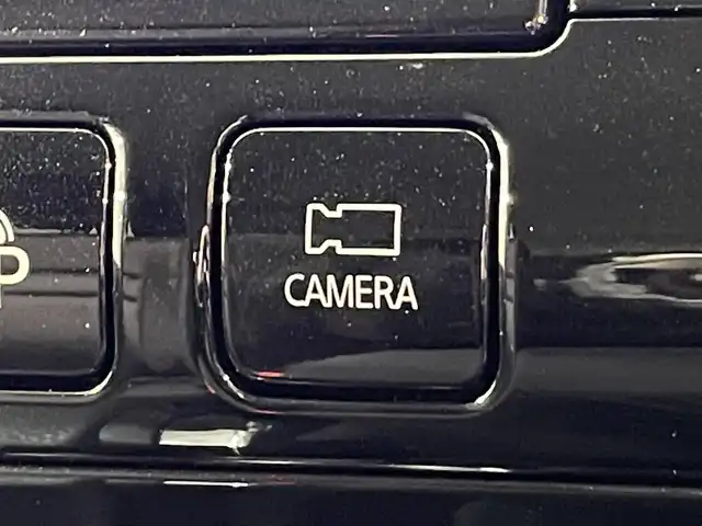 日産 セレナ ハイウェイスターVセレクションⅡ 愛知県 2018(平30)年 3.6万km ブリリアントホワイトパール 純正１０インチナビ(MM518D-L)/（Bluetooth/フルセグTV/SD/FM/AM/CD・DVD再生）/アラウンドビューモニター　/パーキングアシスト　/両側電動スライドドア（ハンズフリー機能有）/衝突軽減ブレーキ　/ビルトインＥＴＣ　/クルーズコントロール　/ソナー　/アイドリングストップ/純正フロアマット　/ＬＥＤヘッドライト　/車線逸脱警報　/ドライブレコーダー/アクセサリーソケット/後席サンシェード/ISOFIX/フォグランプ