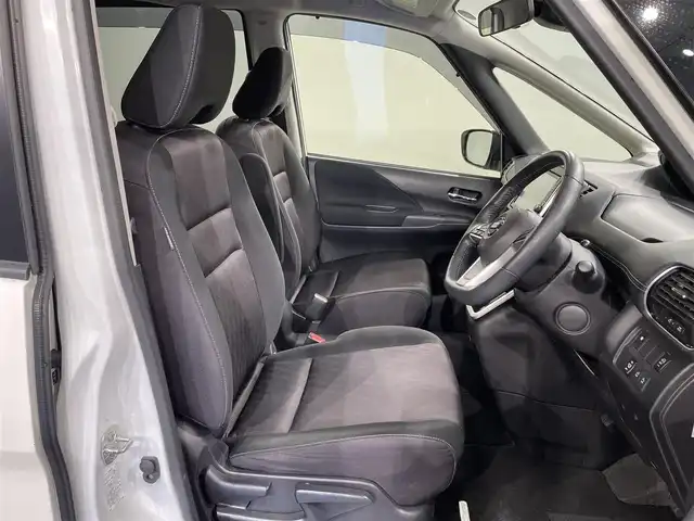 日産 セレナ ハイウェイスターVセレクションⅡ 愛知県 2018(平30)年 3.6万km ブリリアントホワイトパール 純正１０インチナビ(MM518D-L)/（Bluetooth/フルセグTV/SD/FM/AM/CD・DVD再生）/アラウンドビューモニター　/パーキングアシスト　/両側電動スライドドア（ハンズフリー機能有）/衝突軽減ブレーキ　/ビルトインＥＴＣ　/クルーズコントロール　/ソナー　/アイドリングストップ/純正フロアマット　/ＬＥＤヘッドライト　/車線逸脱警報　/ドライブレコーダー/アクセサリーソケット/後席サンシェード/ISOFIX/フォグランプ