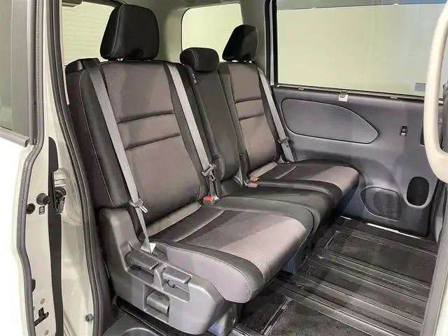 日産 セレナ ハイウェイスターVセレクションⅡ 愛知県 2018(平30)年 3.6万km ブリリアントホワイトパール 純正１０インチナビ(MM518D-L)/（Bluetooth/フルセグTV/SD/FM/AM/CD・DVD再生）/アラウンドビューモニター　/パーキングアシスト　/両側電動スライドドア（ハンズフリー機能有）/衝突軽減ブレーキ　/ビルトインＥＴＣ　/クルーズコントロール　/ソナー　/アイドリングストップ/純正フロアマット　/ＬＥＤヘッドライト　/車線逸脱警報　/ドライブレコーダー/アクセサリーソケット/後席サンシェード/ISOFIX/フォグランプ