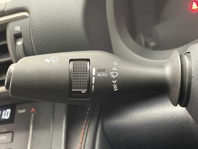 レクサス ＲＣ 300h Fスポーツ プライムブラック 愛知県 2018(平30)年 3.5万km グラファイトブラックガラスフレーク レクサスセーフティセンス/純正12.3型ナビ/サンルーフ/三眼LEDヘッドライト/レーダークルーズコントロール/シートヒーター/エアシート/バックカメラ/パワーシート/コーナーセンサー/純正アルミホイール/ETC2.0/ブラインドスポットモニター/ステアリングヒーター/オートマチックハイビーム/ドライブレコーダー/衝突軽減システム/フルセグ/CD DVD/Bluetooth/ステアリングスイッチ/スマートキー/プッシュスタート