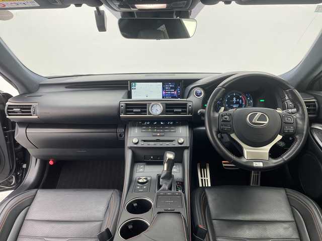 レクサス ＲＣ 300h Fスポーツ プライムブラック 愛知県 2018(平30)年 3.5万km グラファイトブラックガラスフレーク レクサスセーフティセンス/純正12.3型ナビ/サンルーフ/三眼LEDヘッドライト/レーダークルーズコントロール/シートヒーター/エアシート/バックカメラ/パワーシート/コーナーセンサー/純正アルミホイール/ETC2.0/ブラインドスポットモニター/ステアリングヒーター/オートマチックハイビーム/ドライブレコーダー/衝突軽減システム/フルセグ/CD DVD/Bluetooth/ステアリングスイッチ/スマートキー/プッシュスタート