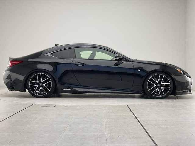 レクサス ＲＣ 300h Fスポーツ プライムブラック 愛知県 2018(平30)年 3.5万km グラファイトブラックガラスフレーク レクサスセーフティセンス/純正12.3型ナビ/サンルーフ/三眼LEDヘッドライト/レーダークルーズコントロール/シートヒーター/エアシート/バックカメラ/パワーシート/コーナーセンサー/純正アルミホイール/ETC2.0/ブラインドスポットモニター/ステアリングヒーター/オートマチックハイビーム/ドライブレコーダー/衝突軽減システム/フルセグ/CD DVD/Bluetooth/ステアリングスイッチ/スマートキー/プッシュスタート