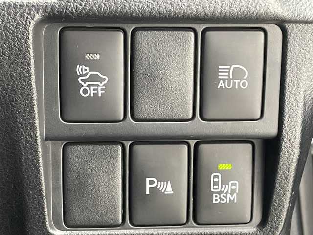 レクサス ＲＣ 300h Fスポーツ プライムブラック 愛知県 2018(平30)年 3.5万km グラファイトブラックガラスフレーク レクサスセーフティセンス/純正12.3型ナビ/サンルーフ/三眼LEDヘッドライト/レーダークルーズコントロール/シートヒーター/エアシート/バックカメラ/パワーシート/コーナーセンサー/純正アルミホイール/ETC2.0/ブラインドスポットモニター/ステアリングヒーター/オートマチックハイビーム/ドライブレコーダー/衝突軽減システム/フルセグ/CD DVD/Bluetooth/ステアリングスイッチ/スマートキー/プッシュスタート