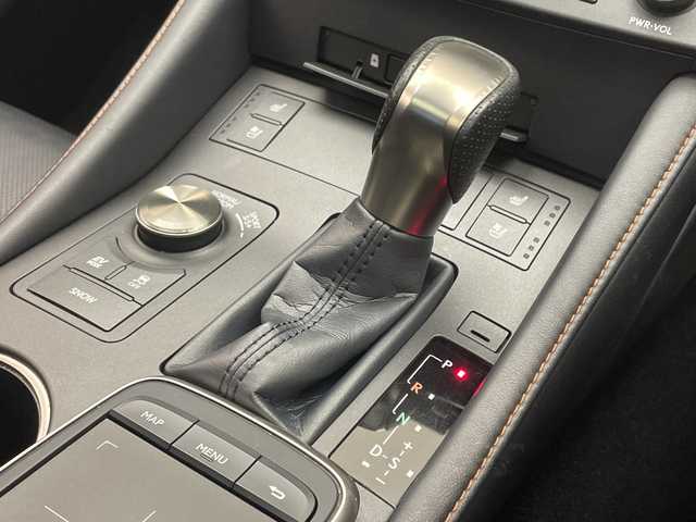 レクサス ＲＣ 300h Fスポーツ プライムブラック 愛知県 2018(平30)年 3.5万km グラファイトブラックガラスフレーク レクサスセーフティセンス/純正12.3型ナビ/サンルーフ/三眼LEDヘッドライト/レーダークルーズコントロール/シートヒーター/エアシート/バックカメラ/パワーシート/コーナーセンサー/純正アルミホイール/ETC2.0/ブラインドスポットモニター/ステアリングヒーター/オートマチックハイビーム/ドライブレコーダー/衝突軽減システム/フルセグ/CD DVD/Bluetooth/ステアリングスイッチ/スマートキー/プッシュスタート