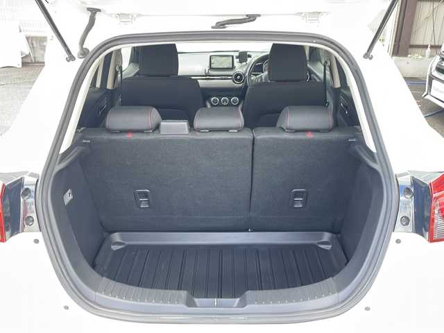 マツダ デミオ XD ツーリング 愛知県 2014(平26)年 10.6万km スノーフレイクホワイトパールマイカ /禁煙//ワンオーナー//エアロ（フロント・サイド・リアアンダー）//純正ナビ//CD/DVD/BT/USB/フルセグ//純正16W//ETC//クルーズコントロール//プリクラッシュセーフティ/車線逸脱警報//スマートシティーブレーキサポート/ハイビームコントロールシステム//ブラインドスポットモニタリング/リアクロストラフィックアラート//アイドリングストップ/横滑り防止装置/盗難防止装置//パドルシフト//LEDオートライト/LEDフォグランプ//オートリトラウィンカーミラー//革巻きステアリング/ステアリングスイッチ//バニティミラー//純正フロアマット//トノカバー//スペアスマートキー//新車時保証書//取扱説明書//ナビ取扱説明書//ディーラー記録簿　H27/H28/H29/H30/R1/R2/R3/R4/R5/R6/R7//ミラーカバー（白）積込