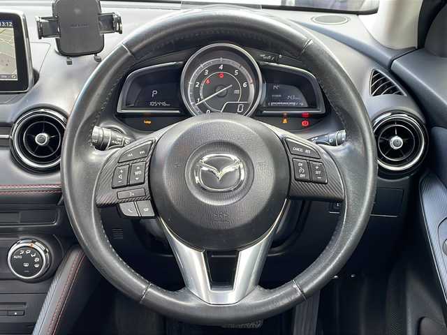 マツダ デミオ XD ツーリング 愛知県 2014(平26)年 10.6万km スノーフレイクホワイトパールマイカ /禁煙//ワンオーナー//エアロ（フロント・サイド・リアアンダー）//純正ナビ//CD/DVD/BT/USB/フルセグ//純正16W//ETC//クルーズコントロール//プリクラッシュセーフティ/車線逸脱警報//スマートシティーブレーキサポート/ハイビームコントロールシステム//ブラインドスポットモニタリング/リアクロストラフィックアラート//アイドリングストップ/横滑り防止装置/盗難防止装置//パドルシフト//LEDオートライト/LEDフォグランプ//オートリトラウィンカーミラー//革巻きステアリング/ステアリングスイッチ//バニティミラー//純正フロアマット//トノカバー//スペアスマートキー//新車時保証書//取扱説明書//ナビ取扱説明書//ディーラー記録簿　H27/H28/H29/H30/R1/R2/R3/R4/R5/R6/R7//ミラーカバー（白）積込