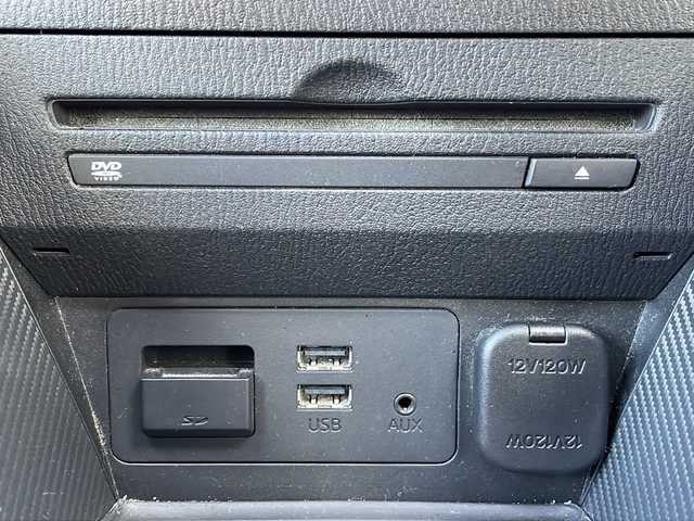 マツダ デミオ XD ツーリング 愛知県 2014(平26)年 10.6万km スノーフレイクホワイトパールマイカ /禁煙//ワンオーナー//エアロ（フロント・サイド・リアアンダー）//純正ナビ//CD/DVD/BT/USB/フルセグ//純正16W//ETC//クルーズコントロール//プリクラッシュセーフティ/車線逸脱警報//スマートシティーブレーキサポート/ハイビームコントロールシステム//ブラインドスポットモニタリング/リアクロストラフィックアラート//アイドリングストップ/横滑り防止装置/盗難防止装置//パドルシフト//LEDオートライト/LEDフォグランプ//オートリトラウィンカーミラー//革巻きステアリング/ステアリングスイッチ//バニティミラー//純正フロアマット//トノカバー//スペアスマートキー//新車時保証書//取扱説明書//ナビ取扱説明書//ディーラー記録簿　H27/H28/H29/H30/R1/R2/R3/R4/R5/R6/R7//ミラーカバー（白）積込