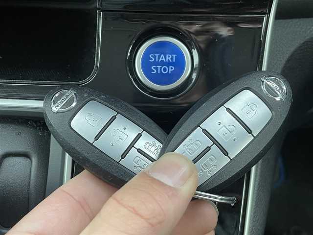 日産 セレナ e－パワー ハイウェイスター V 群馬県 2020(令2)年 6.3万km ブリリアントホワイトパール 純正10インチナビ/AM/FM/CD/DVD/Blu-ray/BT/フルセグ/純正フリップダウンモニター/アラウンドビューモニター/ビルトインETC/純正ドライブレコーダー/プロパイロット/パーキングアシスト/ハンズフリー両側パワースライドドア/電動パーキングブレーキ/オートブレーキホールド/スマートキー/プッシュスタート/LEDヘッドライト