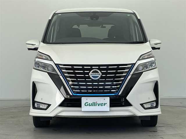日産 セレナ e－パワー ハイウェイスター V 群馬県 2020(令2)年 6.3万km ブリリアントホワイトパール 純正10インチナビ/AM/FM/CD/DVD/Blu-ray/BT/フルセグ/純正フリップダウンモニター/アラウンドビューモニター/ビルトインETC/純正ドライブレコーダー/プロパイロット/パーキングアシスト/ハンズフリー両側パワースライドドア/電動パーキングブレーキ/オートブレーキホールド/スマートキー/プッシュスタート/LEDヘッドライト