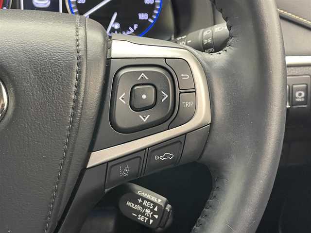 トヨタ ハリアー プレミアム 愛知県 2017(平29)年 8.7万km ブラック 純正９型ナビ　フルセグＴＶ　Ｂｌｕｅｔｏｏｔｈ　モデリスタエアロ　バックカメラ　ハーフレザー　電動リアゲート　電動パーキングブレーキ　セーフティセンス　衝突軽減　追従クルコン　ＬＥＤオートライト　前後ドラレコ　フォグランプ　パワーシート　禁煙車