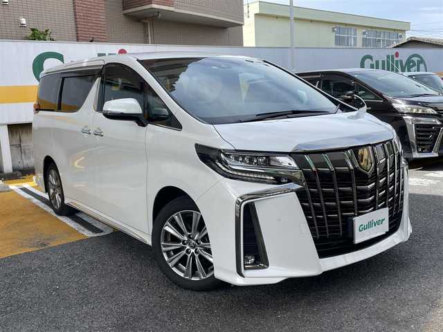 トヨタ アルファード S タイプゴールドⅢ 静岡県 2023(令5)年 1.9万km ホワイトパールクリスタルシャイン ワンオーナー/純正ナビ/フルセグTV/BT/DVD/CDデッキ/純正フリップダウンモニター/両側パワースライドドア/パワーバックドア/3限LEDライト/ハーフレザーシート/黒革調シートカバー/AC100V電源/前後ドライブレコーダー/プリクラッシュセーフティ/レーンキープアシスト/レーダークルーズコントロール/オートハイビーム/クリアランスソナー/ブラインドスポットモニター/TVキャンセラー/ビルトインETC/スマートキー×2/保証書/取扱説明書/ナビ取扱説明書/R6/7点検記録簿有