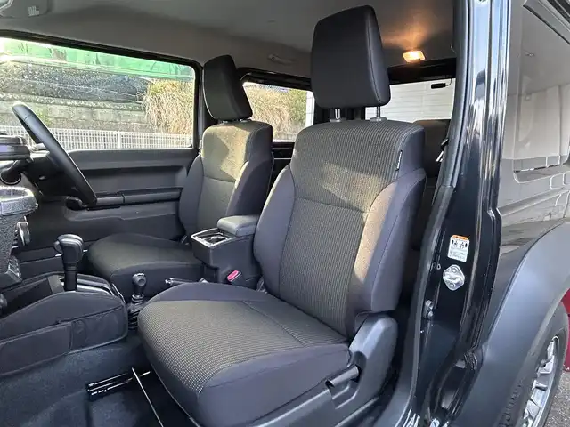 スズキ ジムニー シエラ JC 愛知県 2023(令5)年 1万km ブルーイッシュブラックパール3 社外メモリナビ/フルセグテレビ/バックカメラ/Bluetooth/アイドリングストップ/ウィンカーミラー/クルーズコントロール/ドアバイザー/プッシュスタート/ETC/衝突軽減ブレーキ/レーンキープ