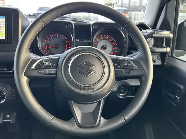 スズキ ジムニー シエラ JC 愛知県 2023(令5)年 1万km ブルーイッシュブラックパール3 社外メモリナビ/フルセグテレビ/バックカメラ/Bluetooth/アイドリングストップ/ウィンカーミラー/クルーズコントロール/ドアバイザー/プッシュスタート/ETC/衝突軽減ブレーキ/レーンキープ