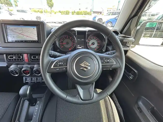 スズキ ジムニー シエラ JC 愛知県 2023(令5)年 1万km ブルーイッシュブラックパール3 社外メモリナビ/フルセグテレビ/バックカメラ/Bluetooth/アイドリングストップ/ウィンカーミラー/クルーズコントロール/ドアバイザー/プッシュスタート/ETC/衝突軽減ブレーキ/レーンキープ