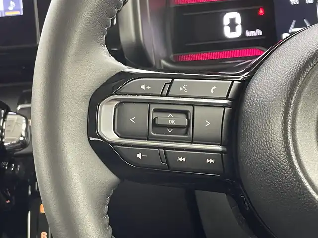 スズキ スペーシア カスタム HYBRID XS 宮城県 2024(令6)年 1.3万km ピュアホワイトP 両側パワースライドドア/スズキセーフティサポート/レーダークルーズコントロール/全方位カメラ/バックカメラ/純正ナビ/(TV/FM/AM/USB/iPod/HDMI/SmartPhoneLink/AppleCarPlay/AndoroidAuto)/フルセグTV/Bluetooth/ヘッドアップディスプレイ/ハーフレザー/シートヒーター/ステアリングヒーター/プッシュスタート/スマートキー/スペアキー/オートライト/オートマチックハイビーム/LEDヘッドライト/ヘッドライトレベライザー/純正15インチアルミホイール/社外フロアマット