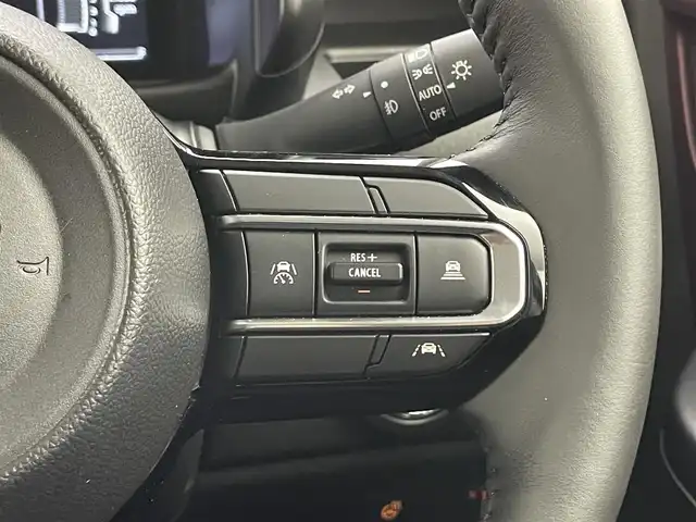 スズキ スペーシア カスタム HYBRID XS 宮城県 2024(令6)年 1.3万km ピュアホワイトP 両側パワースライドドア/スズキセーフティサポート/レーダークルーズコントロール/全方位カメラ/バックカメラ/純正ナビ/(TV/FM/AM/USB/iPod/HDMI/SmartPhoneLink/AppleCarPlay/AndoroidAuto)/フルセグTV/Bluetooth/ヘッドアップディスプレイ/ハーフレザー/シートヒーター/ステアリングヒーター/プッシュスタート/スマートキー/スペアキー/オートライト/オートマチックハイビーム/LEDヘッドライト/ヘッドライトレベライザー/純正15インチアルミホイール/社外フロアマット