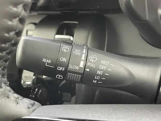 スズキ スペーシア カスタム HYBRID XS 宮城県 2024(令6)年 1.3万km ピュアホワイトP 両側パワースライドドア/スズキセーフティサポート/レーダークルーズコントロール/全方位カメラ/バックカメラ/純正ナビ/(TV/FM/AM/USB/iPod/HDMI/SmartPhoneLink/AppleCarPlay/AndoroidAuto)/フルセグTV/Bluetooth/ヘッドアップディスプレイ/ハーフレザー/シートヒーター/ステアリングヒーター/プッシュスタート/スマートキー/スペアキー/オートライト/オートマチックハイビーム/LEDヘッドライト/ヘッドライトレベライザー/純正15インチアルミホイール/社外フロアマット