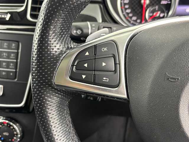 メルセデス・ベンツ ＧＬＥ３５０ｄ 4MATIC スポーツ 埼玉県 2018(平30)年 8.2万km ダイヤモンドホワイト ・ダイヤモンドホワイト/・4WD/・サンルーフ/・純正ナビゲーション/（フルセグTV/CD/DVD/Bluetooth/AM/FM）/・Harman Kardon/・全方位カメラ/・クリアランスソナー /・クルーズコントロール/・パドルシフト/・アンビエントライト/・ドライブモード切替/・レザーシート/・シートヒーター /・パワーシート/シートメモリ/・スペアタイヤ