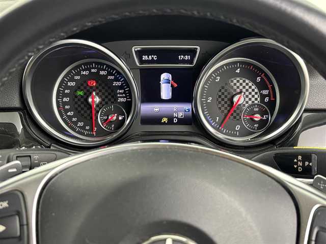 メルセデス・ベンツ ＧＬＥ３５０ｄ 4MATIC スポーツ 埼玉県 2018(平30)年 8.2万km ダイヤモンドホワイト ・ダイヤモンドホワイト/・4WD/・サンルーフ/・純正ナビゲーション/（フルセグTV/CD/DVD/Bluetooth/AM/FM）/・Harman Kardon/・全方位カメラ/・クリアランスソナー /・クルーズコントロール/・パドルシフト/・アンビエントライト/・ドライブモード切替/・レザーシート/・シートヒーター /・パワーシート/シートメモリ/・スペアタイヤ