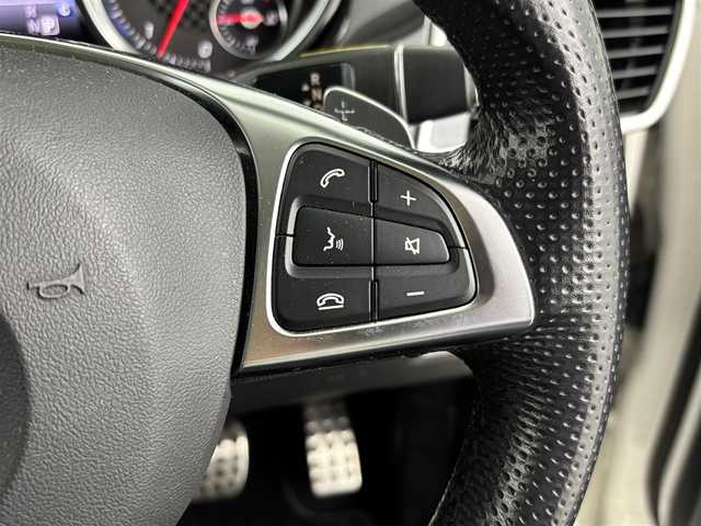 メルセデス・ベンツ ＧＬＥ３５０ｄ 4MATIC スポーツ 埼玉県 2018(平30)年 8.2万km ダイヤモンドホワイト ・ダイヤモンドホワイト/・4WD/・サンルーフ/・純正ナビゲーション/（フルセグTV/CD/DVD/Bluetooth/AM/FM）/・Harman Kardon/・全方位カメラ/・クリアランスソナー /・クルーズコントロール/・パドルシフト/・アンビエントライト/・ドライブモード切替/・レザーシート/・シートヒーター /・パワーシート/シートメモリ/・スペアタイヤ