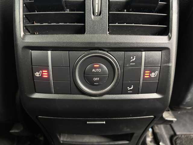 メルセデス・ベンツ ＧＬＥ３５０ｄ 4MATIC スポーツ 埼玉県 2018(平30)年 8.2万km ダイヤモンドホワイト ・ダイヤモンドホワイト/・4WD/・サンルーフ/・純正ナビゲーション/（フルセグTV/CD/DVD/Bluetooth/AM/FM）/・Harman Kardon/・全方位カメラ/・クリアランスソナー /・クルーズコントロール/・パドルシフト/・アンビエントライト/・ドライブモード切替/・レザーシート/・シートヒーター /・パワーシート/シートメモリ/・スペアタイヤ