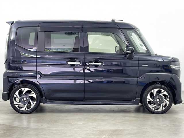 スズキ スペーシア カスタム HYBRID XS ターボ 道央・札幌 2024(令6)年 0.1万km未満 ブルーイッシュブラックパール3 ・4WD/・純正ナビ&ワンセグ&CD&DVD&SD&BT&HDMI/・スズキセーフティサポート/・デュアルセンサーブレーキサポートII/・アダプティブクルーズコントロール/・車線逸脱抑制機能/・標識認識機能/・クリアランスソナー/・オートマチックハイビーム/・ヘッドアップディスプレイ/・両側パワースライドドア/・バックカメラ/・シートヒーター/・ハーフレザーシート/・ドアミラーヒーター/・ハンドルヒーター/・パドルシフト/・オートライト/・LEDヘッドライト/・LEDフォグ/・スマートキー/・純正15インチAW