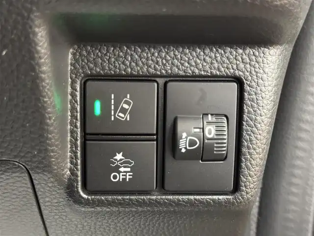 ホンダ Ｎ ＢＯＸ カスタム L 群馬県 2021(令3)年 3.1万km プラチナホワイトパール ホンダセンシング/社外SDナビ/　　CD/DVD/BT/フルセグ/MSV/USB/iPod/両側パワースライドドア/レーダークルーズコントロール/LEDオートライト/純正14インチAW/バックソナー/レーンアシスト/アイドリングストップ/横滑り防止装置/サイド・カーテンエアバッグ/スマートキー/ビルトインETC