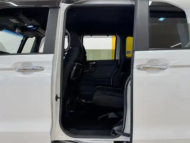ホンダ Ｎ ＢＯＸ カスタム L 群馬県 2021(令3)年 3.1万km プラチナホワイトパール ホンダセンシング/社外SDナビ/　　CD/DVD/BT/フルセグ/MSV/USB/iPod/両側パワースライドドア/レーダークルーズコントロール/LEDオートライト/純正14インチAW/バックソナー/レーンアシスト/アイドリングストップ/横滑り防止装置/サイド・カーテンエアバッグ/スマートキー/ビルトインETC