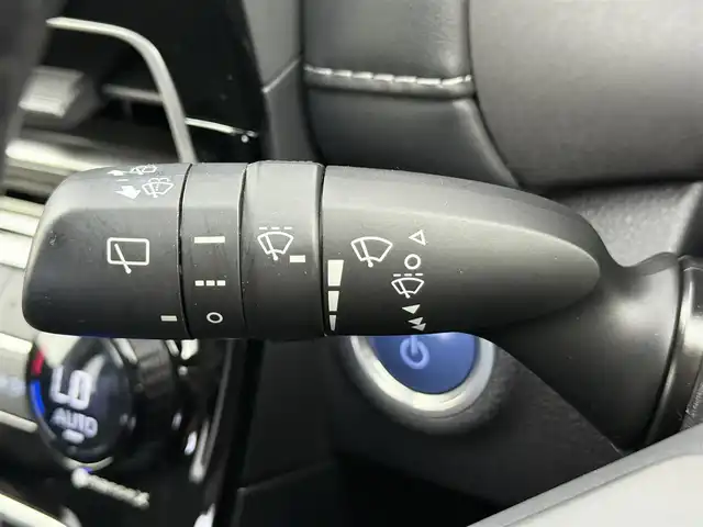 トヨタ アクア Z 愛知県 2021(令3)年 4.2万km プラチナホワイトパールマイカ トヨタセーフティセンス/　・プリクラッシュセーフティ/　・検知機能付衝突回避支援タイプ/　・レーントレーシングアシスト/　・レーダークルーズコントロール/　・オートマチックハイビーム/　・ロードサインアシスト/純正10.5インチナビ/　（Bluetooth/AM/FM/Apple CarPlay/Android Aute/USB）/全方位カメラ/ヘッドアップディスプレイ/アドバンスパーク/コーナーセンサー/レーンキープアシスト/オートライト/LEDヘッドライト/LEDフォグランプ/ドライブレコーダー/AC100V/ETC/純正AW/社外フロアマット/プッシュスタート/スマートキー/スペアキー