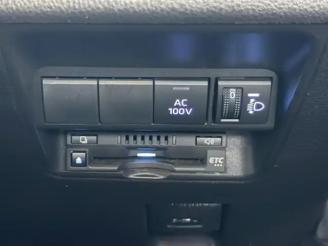 トヨタ アクア Z 兵庫県 2021(令3)年 4.2万km プラチナホワイトパールマイカ 純正10.5インチナビ/　（Bluetooth/AM/FM/Apple CarPlay/Android Aute/USB）/トヨタセーフティセンス/　・プリクラッシュセーフティ/　・検知機能付衝突回避支援タイプ/　・レーントレーシングアシスト/　・レーダークルーズコントロール/　・オートマチックハイビーム/　・ロードサインアシスト/全方位カメラ/ヘッドアップディスプレイ/アドバンスパーク/コーナーセンサー/レーンキープアシスト/オートライト/LEDヘッドライト/LEDフォグランプ/ドライブレコーダー/AC100V/ETC/純正AW/社外フロアマット/プッシュスタート/スマートキー/スペアキー