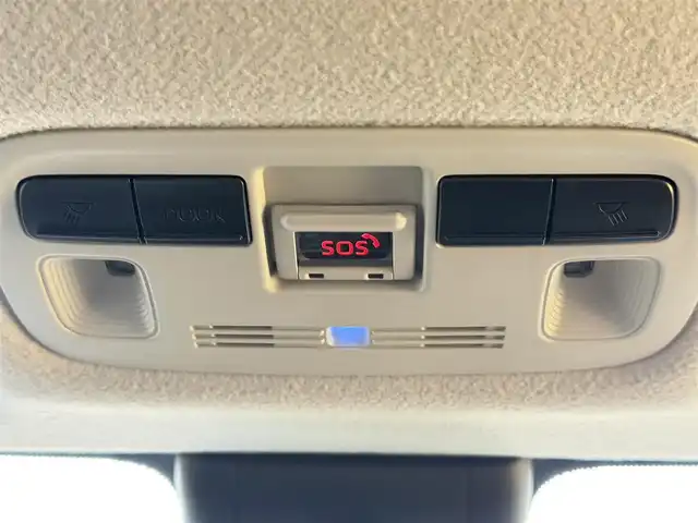 トヨタ アクア Z 兵庫県 2021(令3)年 4.2万km プラチナホワイトパールマイカ 純正10.5インチナビ/　（Bluetooth/AM/FM/Apple CarPlay/Android Aute/USB）/トヨタセーフティセンス/　・プリクラッシュセーフティ/　・検知機能付衝突回避支援タイプ/　・レーントレーシングアシスト/　・レーダークルーズコントロール/　・オートマチックハイビーム/　・ロードサインアシスト/全方位カメラ/ヘッドアップディスプレイ/アドバンスパーク/コーナーセンサー/レーンキープアシスト/オートライト/LEDヘッドライト/LEDフォグランプ/ドライブレコーダー/AC100V/ETC/純正AW/社外フロアマット/プッシュスタート/スマートキー/スペアキー