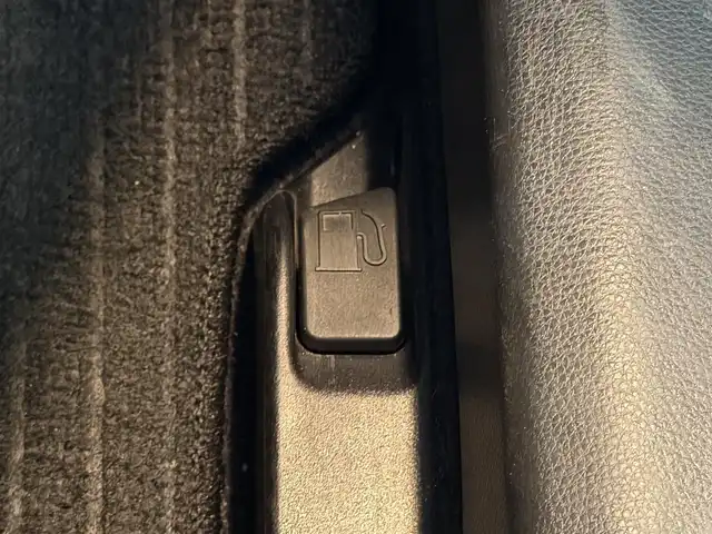 トヨタ アクア Z 兵庫県 2021(令3)年 4.2万km プラチナホワイトパールマイカ 純正10.5インチナビ/　（Bluetooth/AM/FM/Apple CarPlay/Android Aute/USB）/トヨタセーフティセンス/　・プリクラッシュセーフティ/　・検知機能付衝突回避支援タイプ/　・レーントレーシングアシスト/　・レーダークルーズコントロール/　・オートマチックハイビーム/　・ロードサインアシスト/全方位カメラ/ヘッドアップディスプレイ/アドバンスパーク/コーナーセンサー/レーンキープアシスト/オートライト/LEDヘッドライト/LEDフォグランプ/ドライブレコーダー/AC100V/ETC/純正AW/社外フロアマット/プッシュスタート/スマートキー/スペアキー