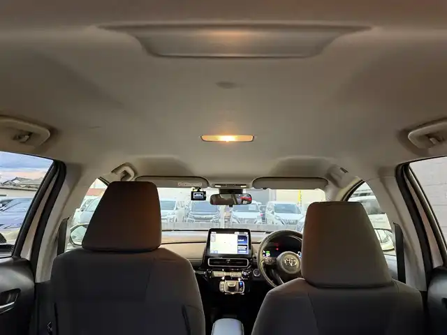 トヨタ アクア Z 兵庫県 2021(令3)年 4.2万km プラチナホワイトパールマイカ 純正10.5インチナビ/　（Bluetooth/AM/FM/Apple CarPlay/Android Aute/USB）/トヨタセーフティセンス/　・プリクラッシュセーフティ/　・検知機能付衝突回避支援タイプ/　・レーントレーシングアシスト/　・レーダークルーズコントロール/　・オートマチックハイビーム/　・ロードサインアシスト/全方位カメラ/ヘッドアップディスプレイ/アドバンスパーク/コーナーセンサー/レーンキープアシスト/オートライト/LEDヘッドライト/LEDフォグランプ/ドライブレコーダー/AC100V/ETC/純正AW/社外フロアマット/プッシュスタート/スマートキー/スペアキー