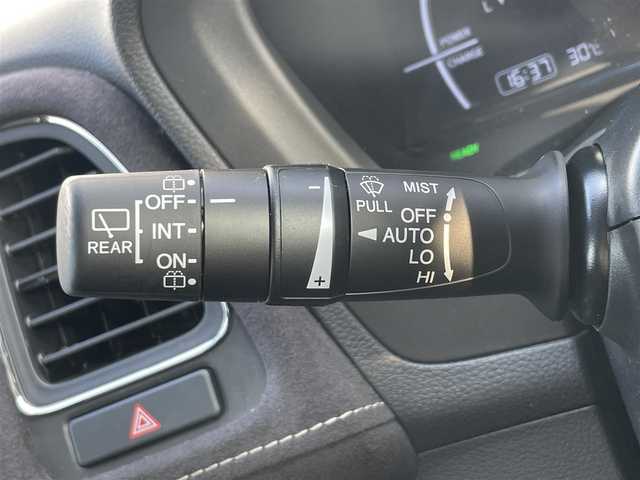 ホンダ ヴェゼル ハイブリッド RS ホンダセンシング 滋賀県 2019(令1)年 4万km ミッドナイトブルービームM 純正９型ナビ/（Ｂｌｕｅｔｏｏｔｈ　ＣＤ　ＤＶＤ　フルセグ）/衝突軽減ブレーキ/追従クルコン/レーンアシスト/コーナーセンサー/ETC/ハーフレザーシート/前席シートヒーター/電格ウィンカーミラー/自動防眩ミラー/LEDヘッドライト