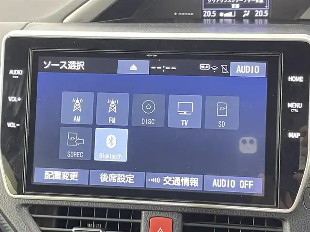 トヨタ ヴォクシー ZS 煌Ⅲ 千葉県 2021(令3)年 3.9万km ブラック セーフティセンス（衝突回避支援パッケージ）/・プリクラッシュセーフティシステム/・レーンディパーチャーアラート/・オートマチックハイビーム/・先行車発進告知機能/純正10インチメモリーナビ/・フルセグTV/・Bluetoothオーディオ接続/・CD/DVD再生機能/・バックカメラ/純正12.1型フリップダウンモニター/両側パワースライドドア/スマートキー/LEDヘッドライト/前後コーナーセンサー/クルーズコントロール/ハーフレザーシート/ビルトインETC/